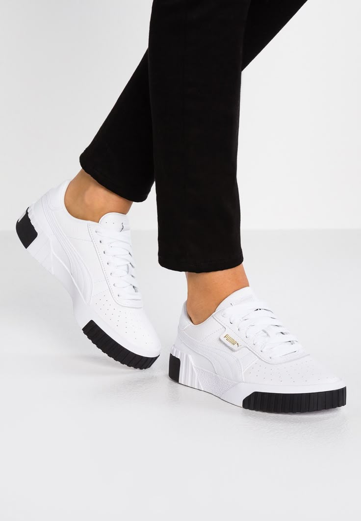Comfortable Womens Sneakers